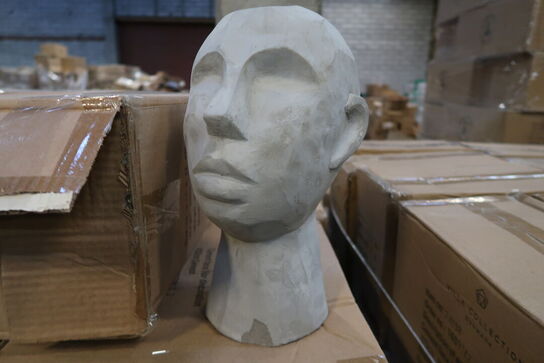 82 stk. Figur Hoved Talvik Cement Grå H30