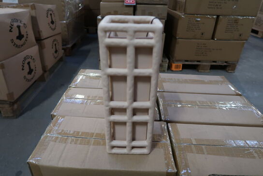 16 stk. Vase Lyng 11 x 11 x 30 cm Sand Polyresin