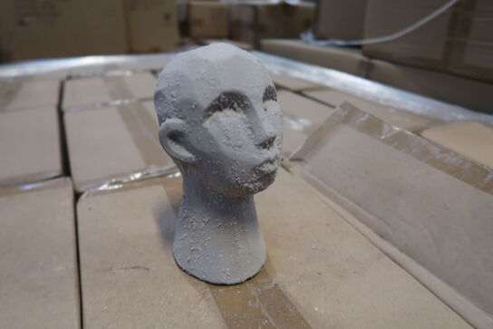 576 stk. Figur Hoved Talvik Cement Gråbrun H15