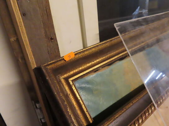 Blandede billeder og billederammer