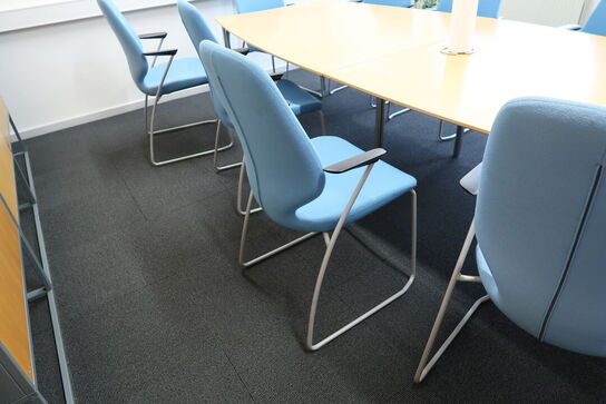 Mødebord med 11 stk. mødestole KINNARPS