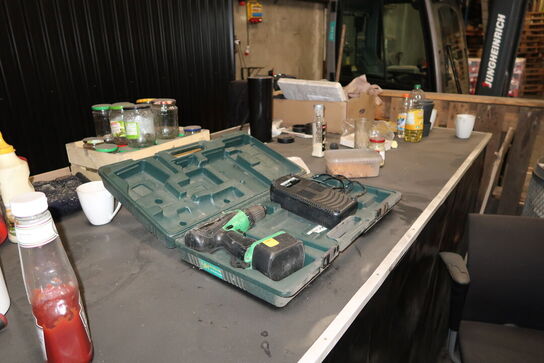 Arbejdsbord med indhold