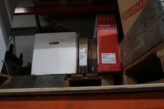 Palle med indhold (papkasser er tomme)