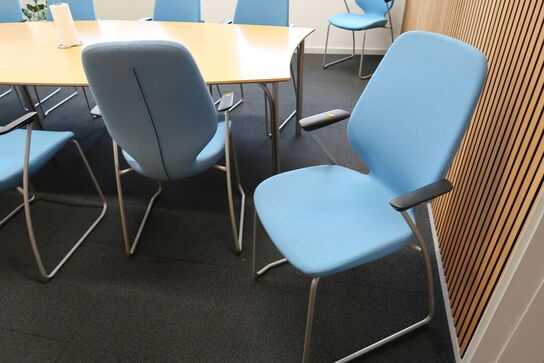 Mødebord med 11 stk. mødestole KINNARPS