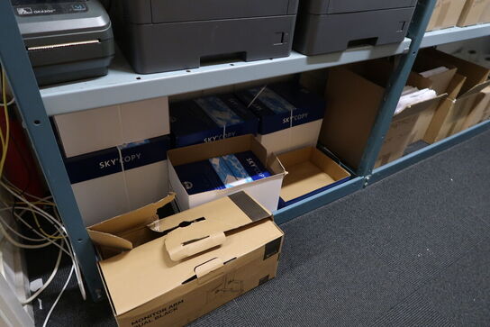 3 fag lagerreoler med div. Kontoratikler (elektronik medfølger ikke)