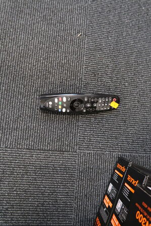 Fjernsyn LG 55LB671V med fjernbetjening