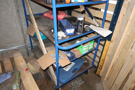 Opbevaringsvogn med indhold