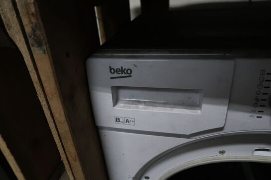 Vaskemaskine VESTFROST AWM 1400/6, Tørretumbler BEKO