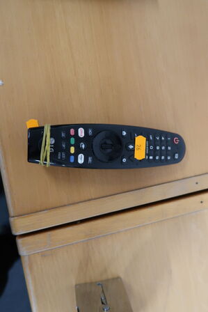 Fjernsyn LG med fjernbetjening