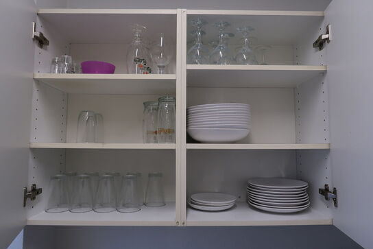 Isterningemaskine KØKKENCHEF, div. Køkkenservice, mikrobølgeovne m.m.