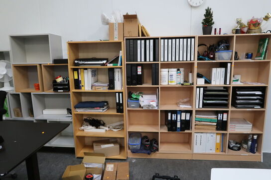 Reolsystem MUUTO Stacked uden indhold m.m.