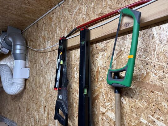 Gaffelnøgler, svensknøgler m.m.