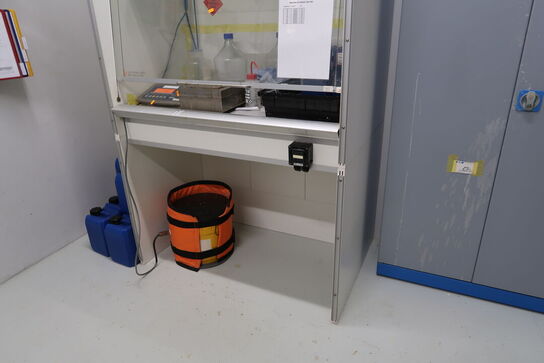 Stinkskab uden indhold