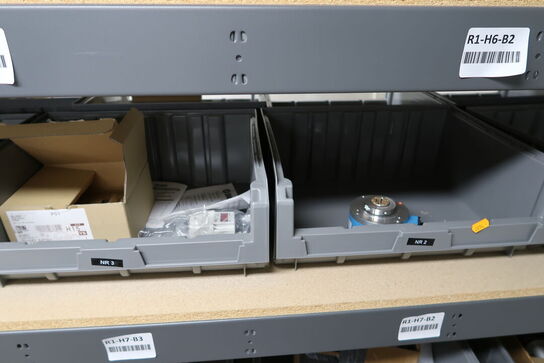 Div. Varelager og reservedele på reol