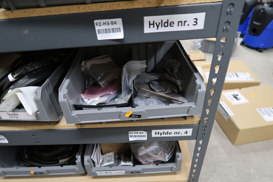 Div. Varelager og reservedele på reol