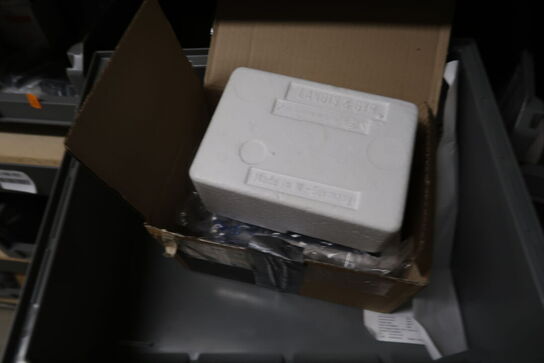 Div. Varelager og reservedele på reol