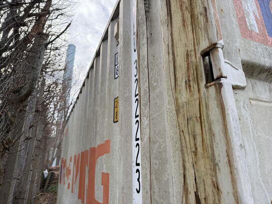 20" container uden indhold