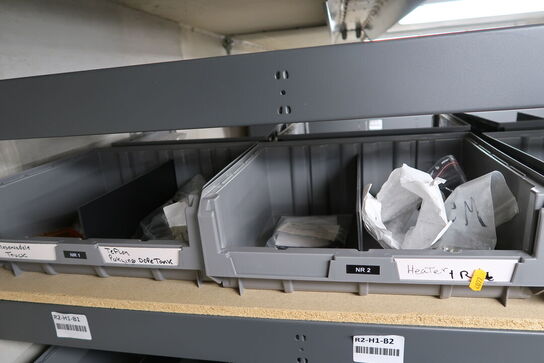 Div. Varelager og reservedele på reol