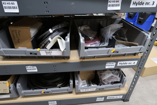 Div. Varelager og reservedele på reol