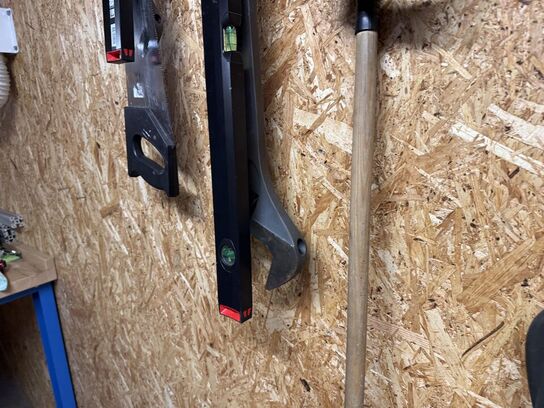 Gaffelnøgler, svensknøgler m.m.