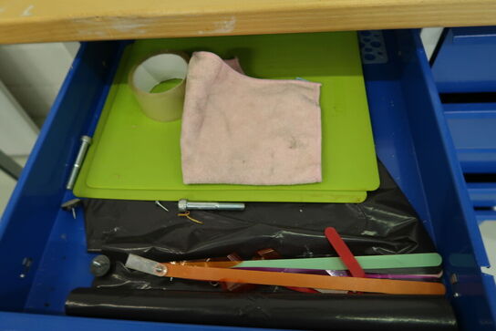 Værktøjsvogn med indhold