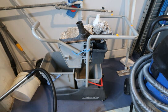 Rengøringsvogn NUMATIC