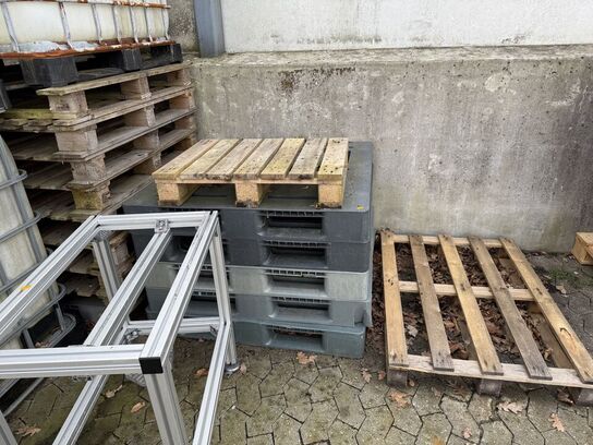 Diverse palletanke, paller m.m.