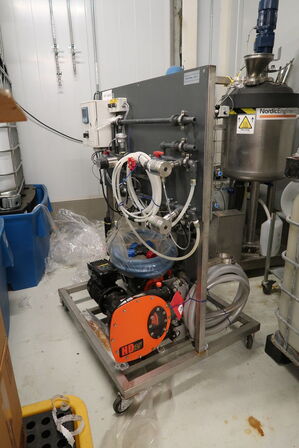 Aquaporin A/S *Del 5 -  Laboratorieudstyr - Gaffeltruck - Slitter Rewinder - Lagerinventar m.m.*