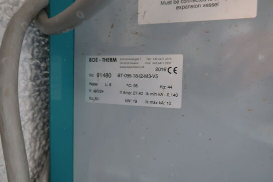 Plasttank med omrører med Tempereringsaggregat BOE-THERM Multi-Temp 95