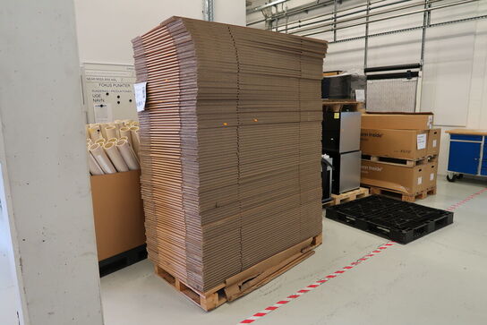 Palle med papkasser FEFCO 0201 INWENDIG