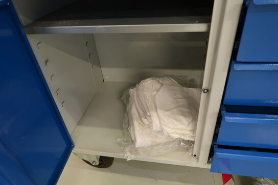 Værktøjsvogn med indhold