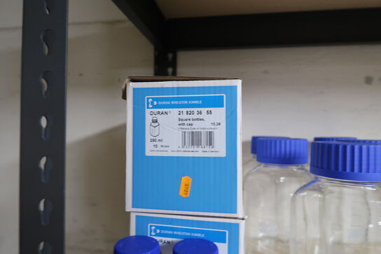 Div. Laboratorieudstyr, glas m.m.