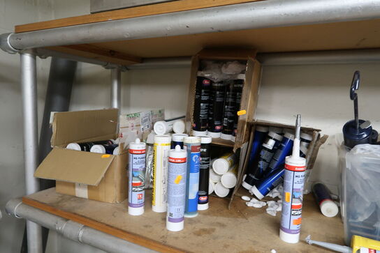 Div. Plejemidler, fedtsprøjter, fedtpatroner m.m.