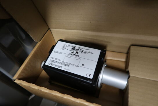 Div. Varelager og reservedele på reol