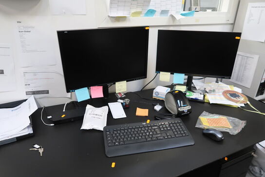 2 stk. computerskærme SAMSUNG S24C650, tastatur, mus, dockingstation