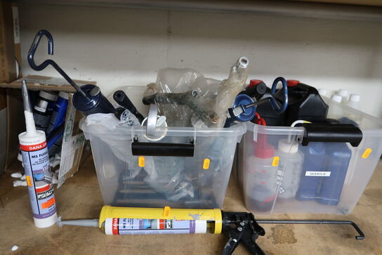 Div. Plejemidler, fedtsprøjter, fedtpatroner m.m.