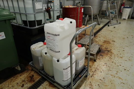 Opbevaringsvogn uden indhold