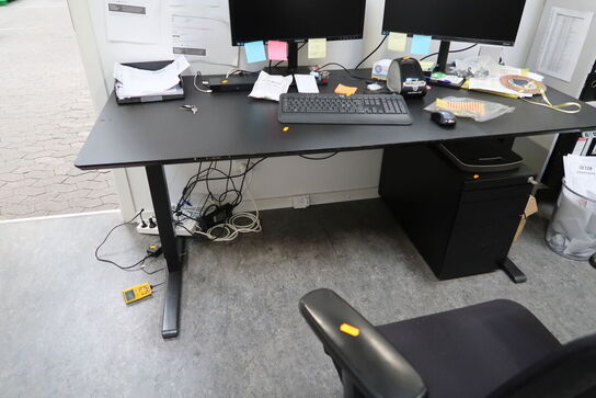 El. hæve/sænke skrivebord uden indhold samt skuffemodul