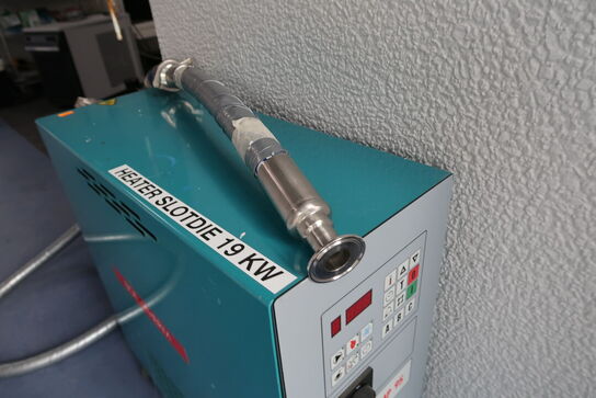 Plasttank med omrører med Tempereringsaggregat BOE-THERM Multi-Temp 95