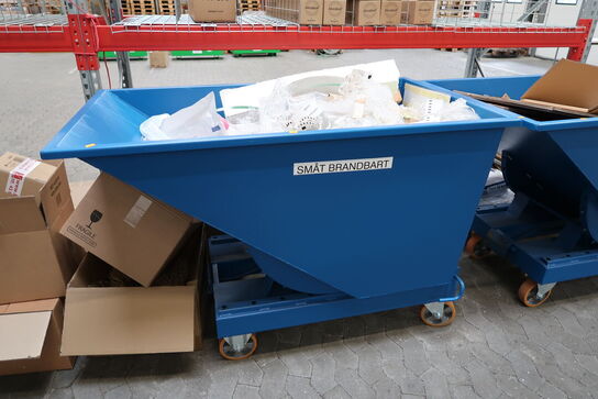 Vippecontainer med indhold AJ