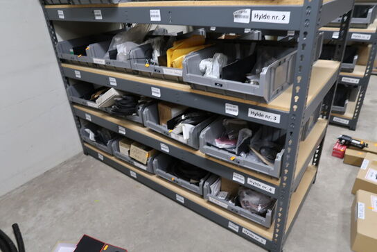 Div. Varelager og reservedele på reol