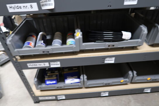 Div. Varelager og reservedele på reol