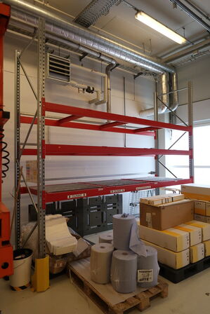 Pallereol uden indhold