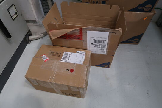 Div. Papkasser med varelager