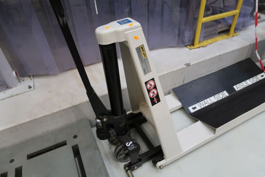 Sakseløfter med special beslag MAN LIFT