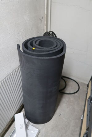 Div. Slanger og rør samt gummimåtte