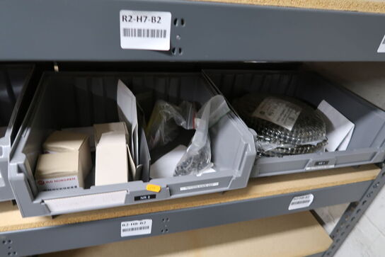 Div. Varelager og reservedele på reol