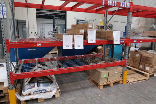 2 fag pallereoler med indhold