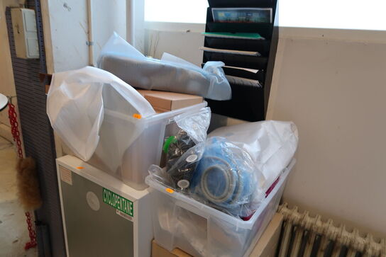 Køleskab div. Varelager m.m.