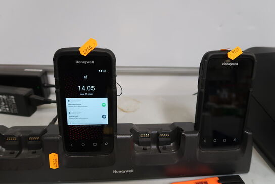 2 stk. håndterminaler HONEYWELL med lader